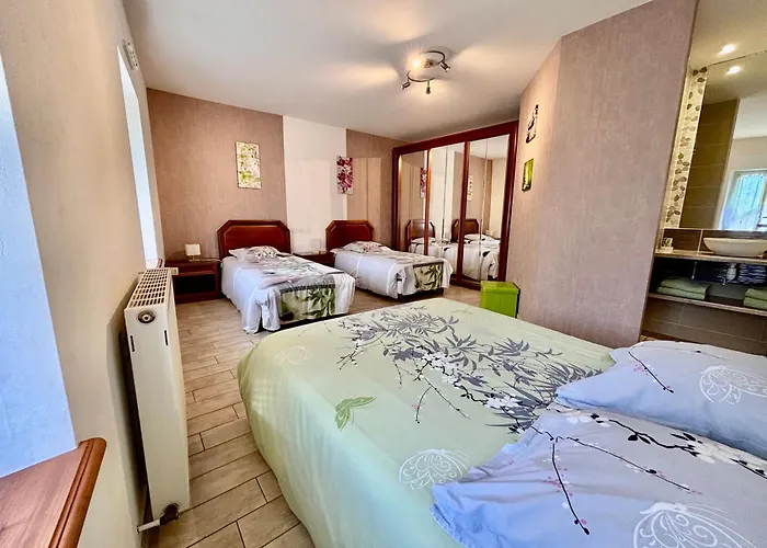 La Coccinelle- Familial, & Sauna * Lafrançaise