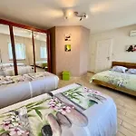 Coccinelle - Sauna,jacuzzi,calme Hébergement de vacances *