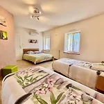 Coccinelle - Sauna,jacuzzi,calme Hébergement de vacances *