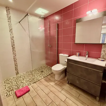 Coccinelle - Sauna,jacuzzi,calme Hébergement de vacances *