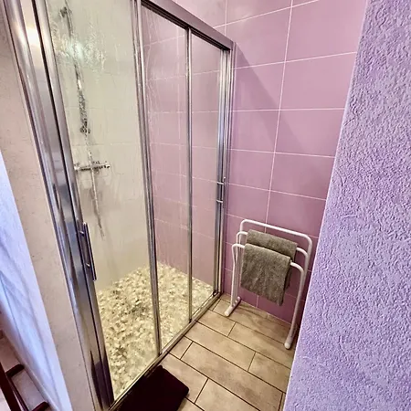 Coccinelle - Sauna,jacuzzi,calme Lafrançaise