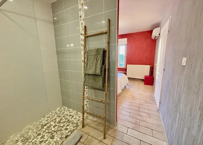 La Coccinelle- Familial, & Sauna Дом отдыха