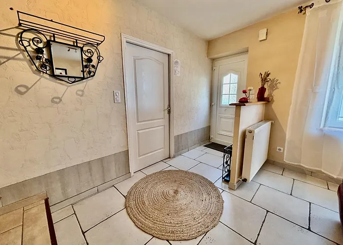 La Coccinelle- Familial, & Sauna Дом отдыха *