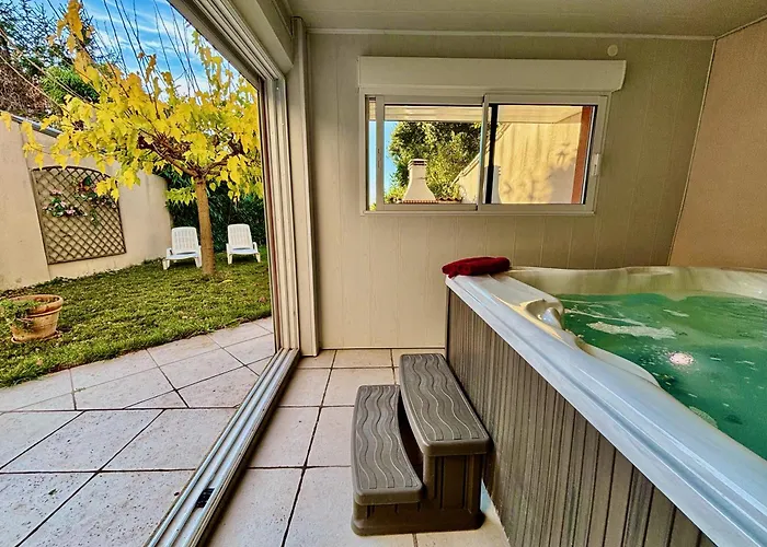 La Coccinelle- Familial, & Sauna Дом отдыха