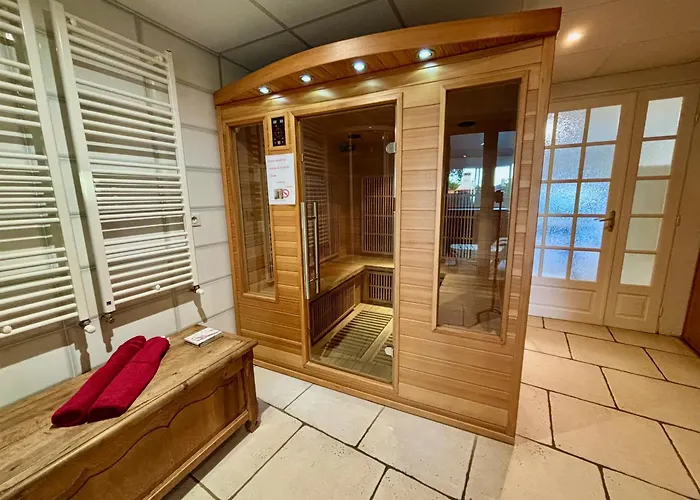 La Coccinelle- Familial, & Sauna *