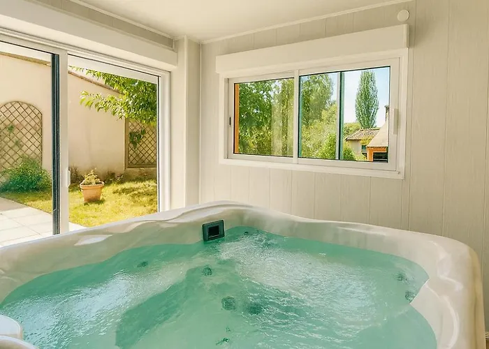 La Coccinelle- Familial, & Sauna Дом отдыха Lafrancaise